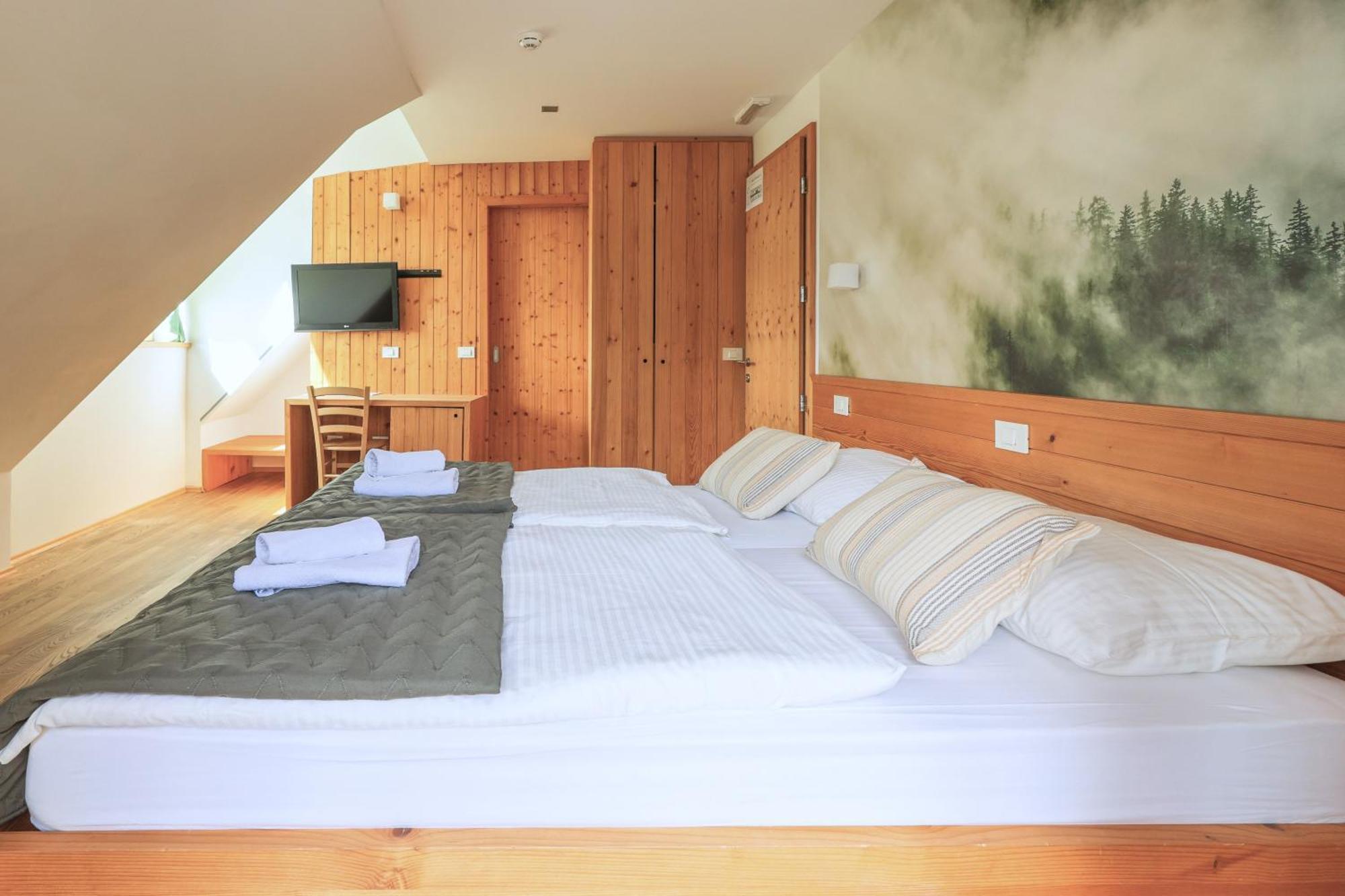 Hotel Jelka Pokljuka Goreljek Buitenkant foto